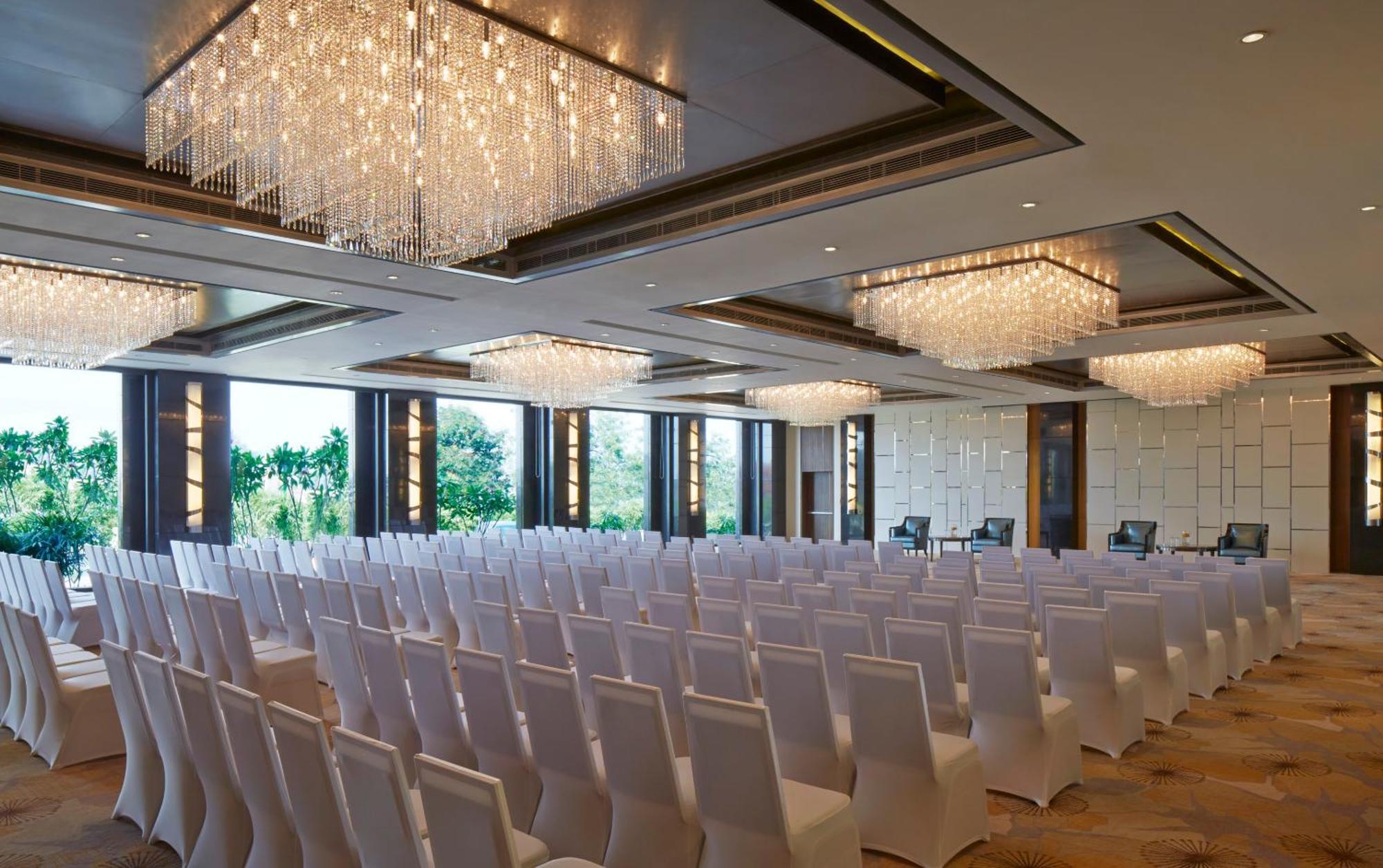 Courtyard By Marriott Bilaspur Exterior foto