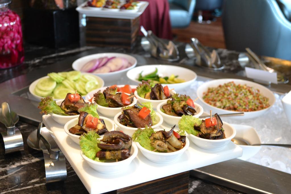 Courtyard By Marriott Bilaspur Exterior foto
