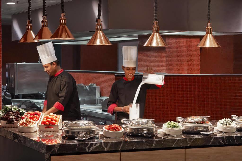 Courtyard By Marriott Bilaspur Exterior foto