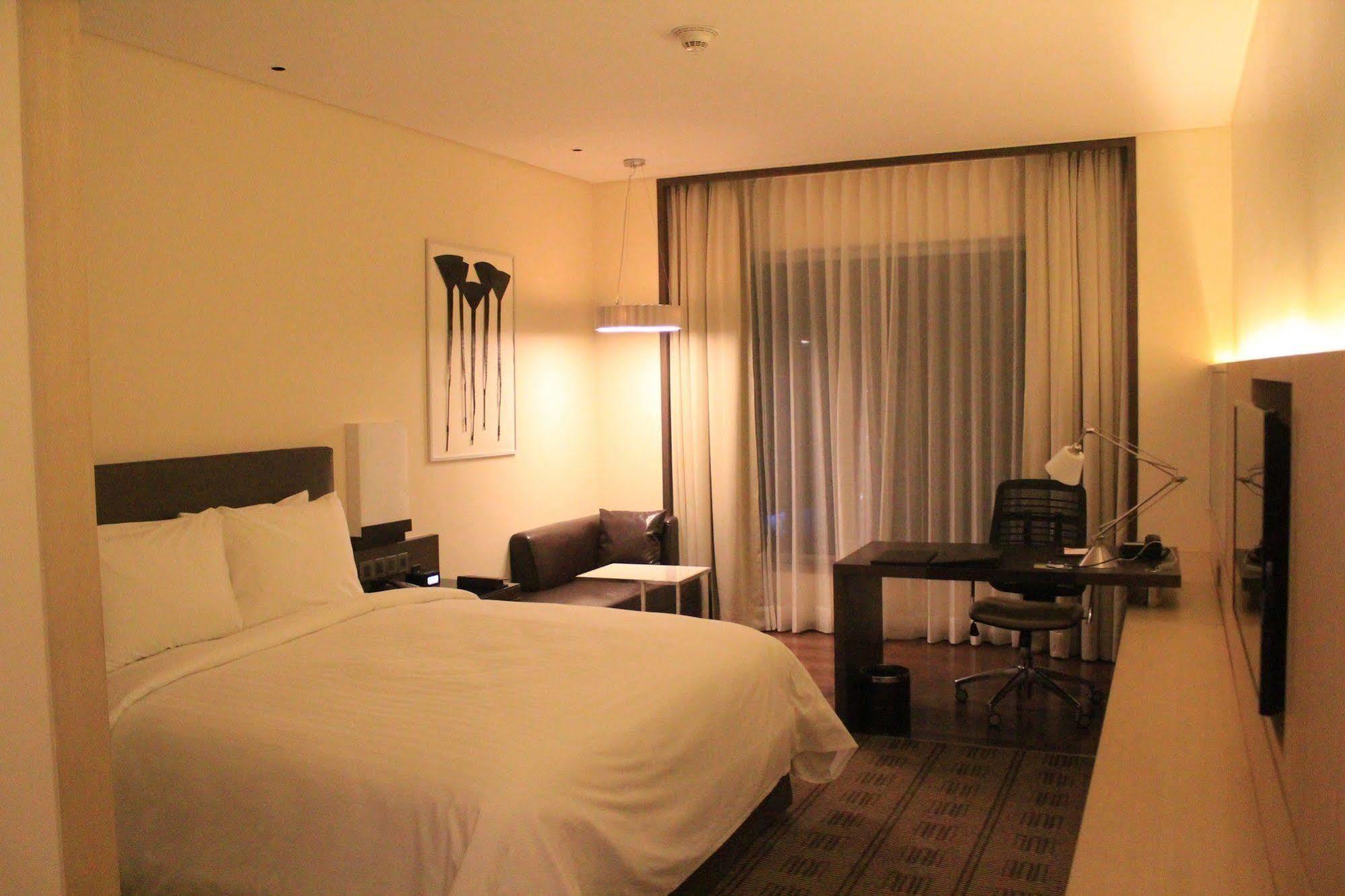 Courtyard By Marriott Bilaspur Exterior foto
